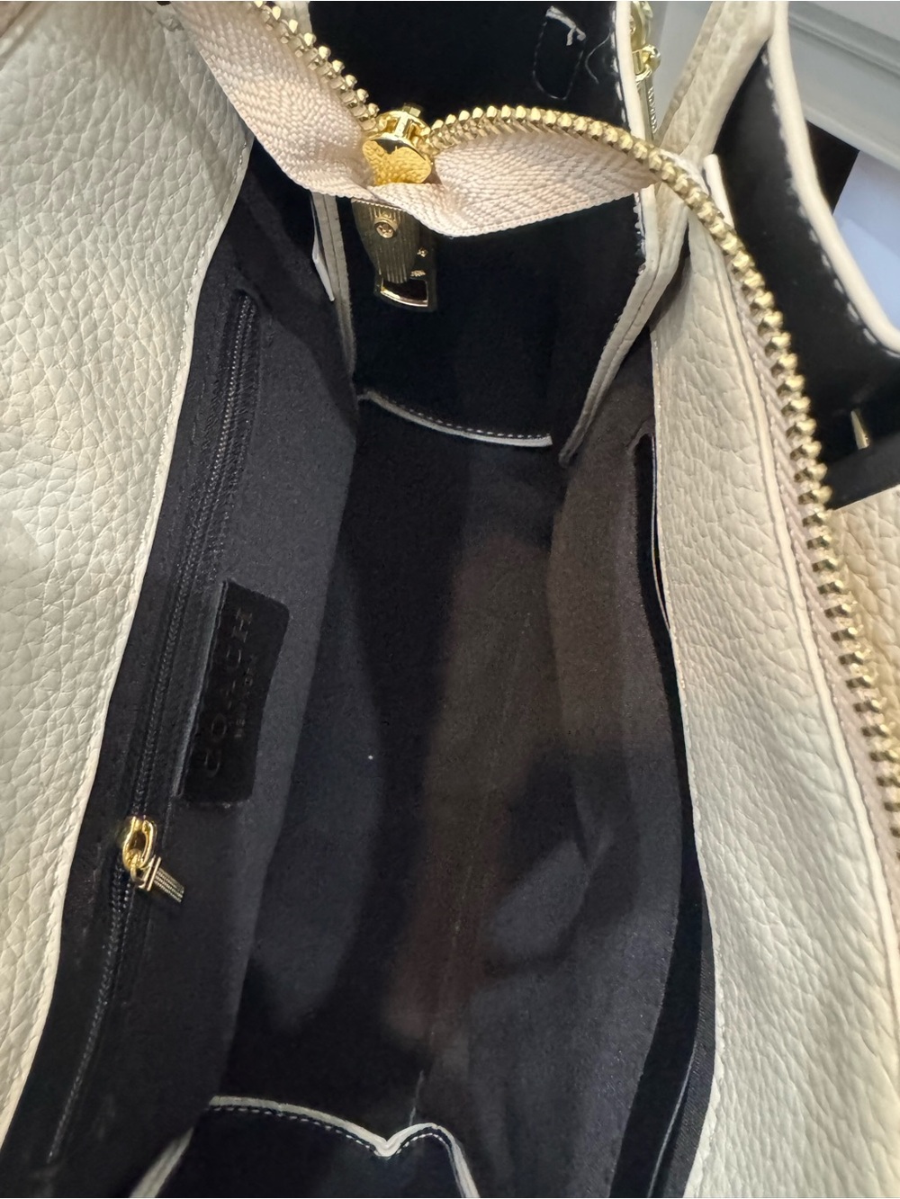 Coach Light Ivory Leather Shoulder Tote Bag Gold Hardware Detachable Strap - Picture 5 of 11